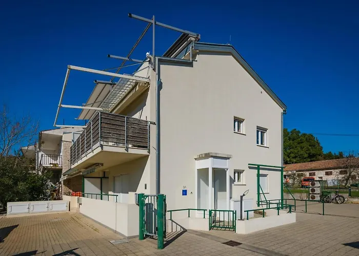 Manto Free Parking Apartment